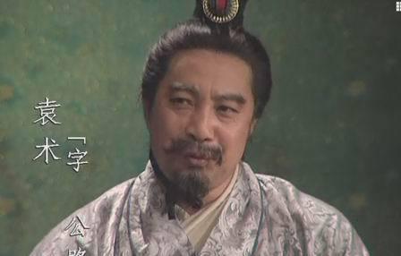 侯叔吃瓜